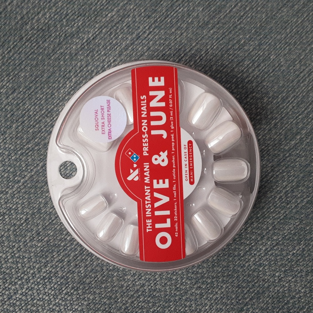 Olive & June Press-on Nails
